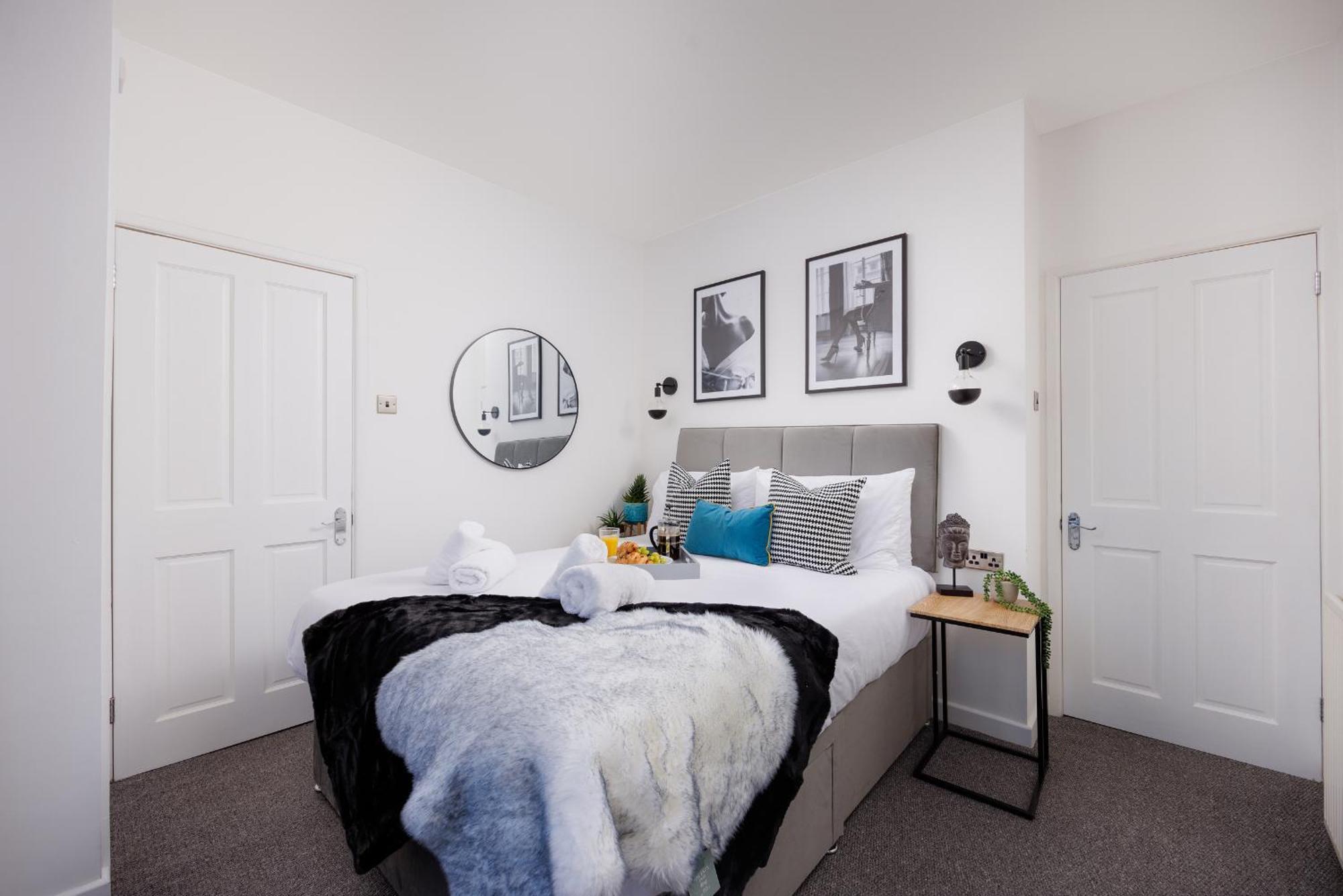 Boujis Central Plymouth Apartment - Sleeps 4 - Habita Property Dış mekan fotoğraf